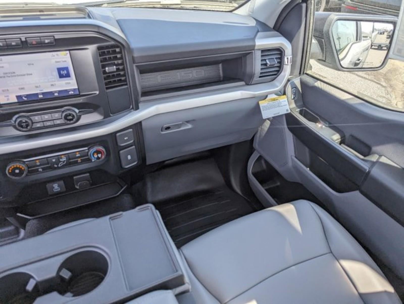 2023 Ford F-150 XL 2WD REG CAB 8' BOX